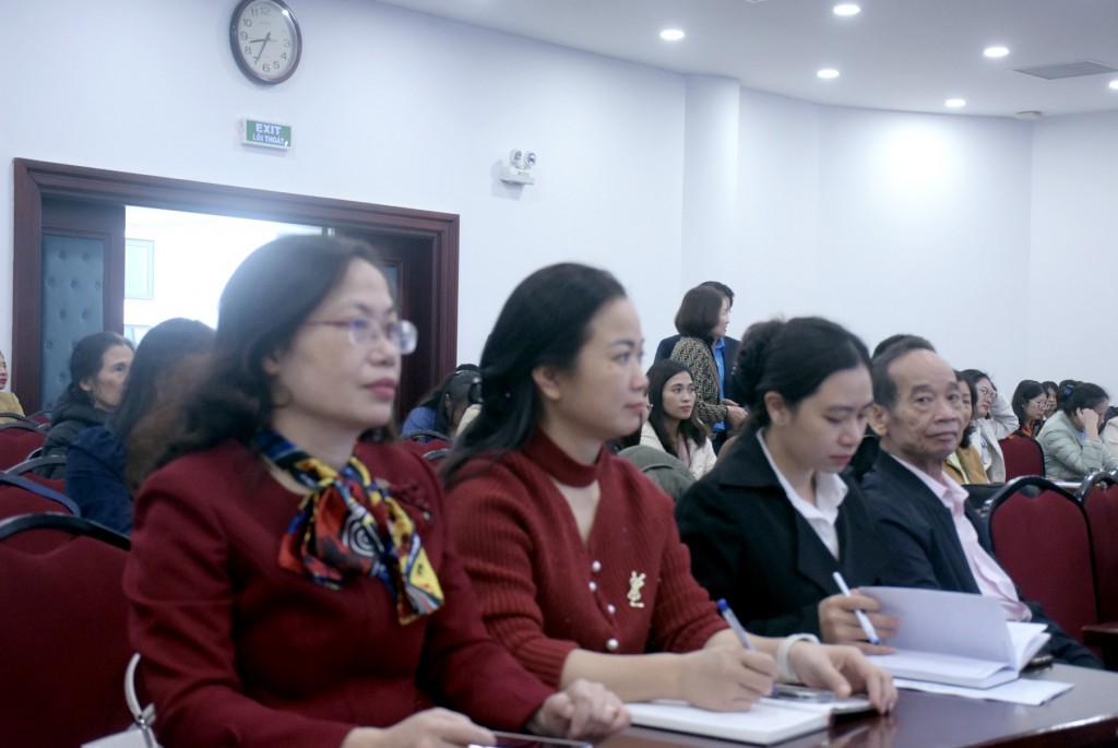 TRỰC TUYẾN HÌNH ẢNH: Đối thoại chính sách mới về pháp luật lao động, bảo hiểm xã hội và hoạt động Công đoàn TRỰC TUYẾN HÌNH ẢNH: Đối thoại chính sách mới về pháp luật lao động, bảo hiểm xã hội và hoạt động Công đoàn