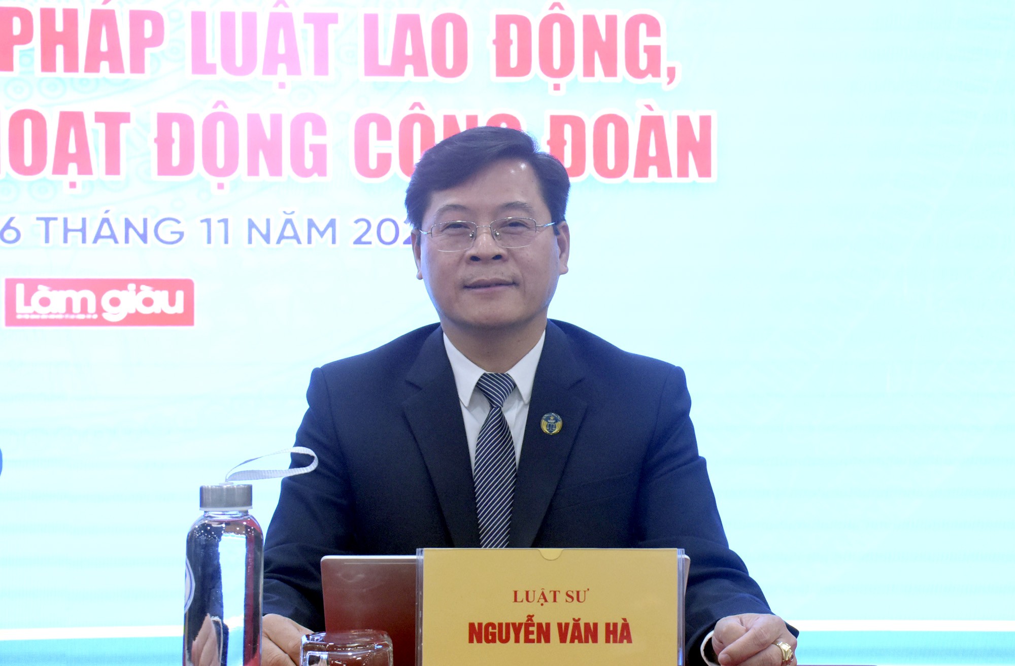 TRỰC TUYẾN: Những điểm mới về pháp luật lao động, bảo hiểm xã hội và hoạt động Công đoàn 2025 TRỰC TUYẾN: Những điểm mới về pháp luật lao động, bảo hiểm xã hội và hoạt động Công đoàn 2025