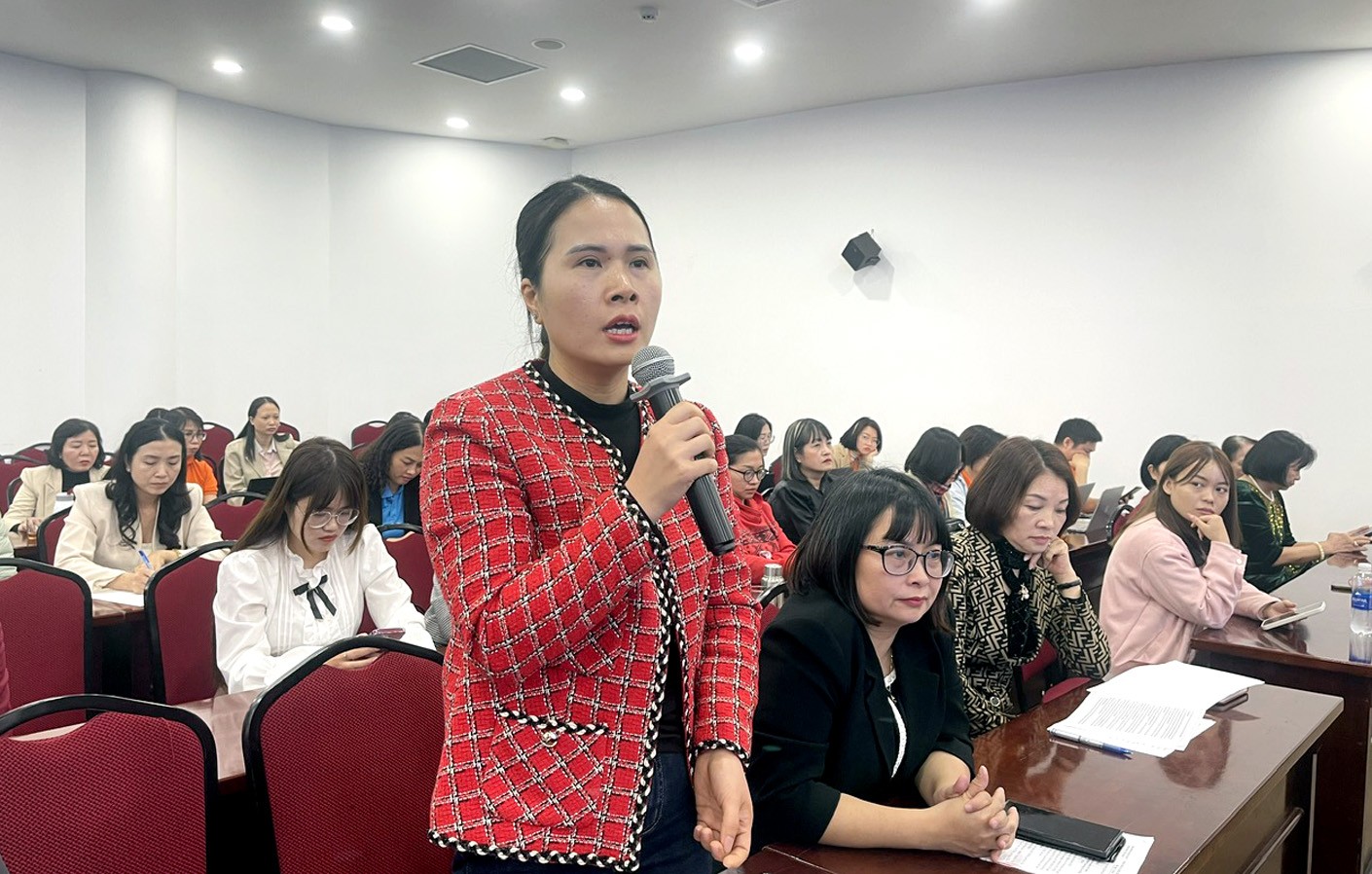 TRỰC TUYẾN HÌNH ẢNH: Đối thoại chính sách mới về pháp luật lao động, bảo hiểm xã hội và hoạt động Công đoàn TRỰC TUYẾN HÌNH ẢNH: Đối thoại chính sách mới về pháp luật lao động, bảo hiểm xã hội và hoạt động Công đoàn