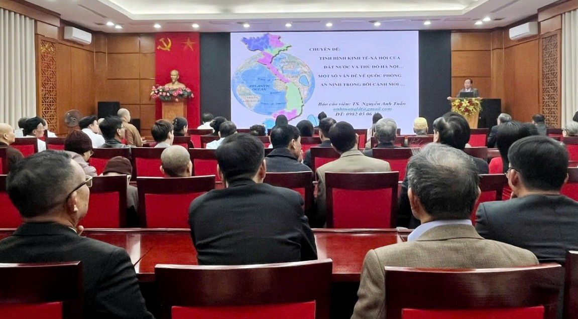 Hà Nội thông tin tình hình kinh tế - xã hội tới các tổ chức tôn giáo và đồng bào dân tộc thiểu số