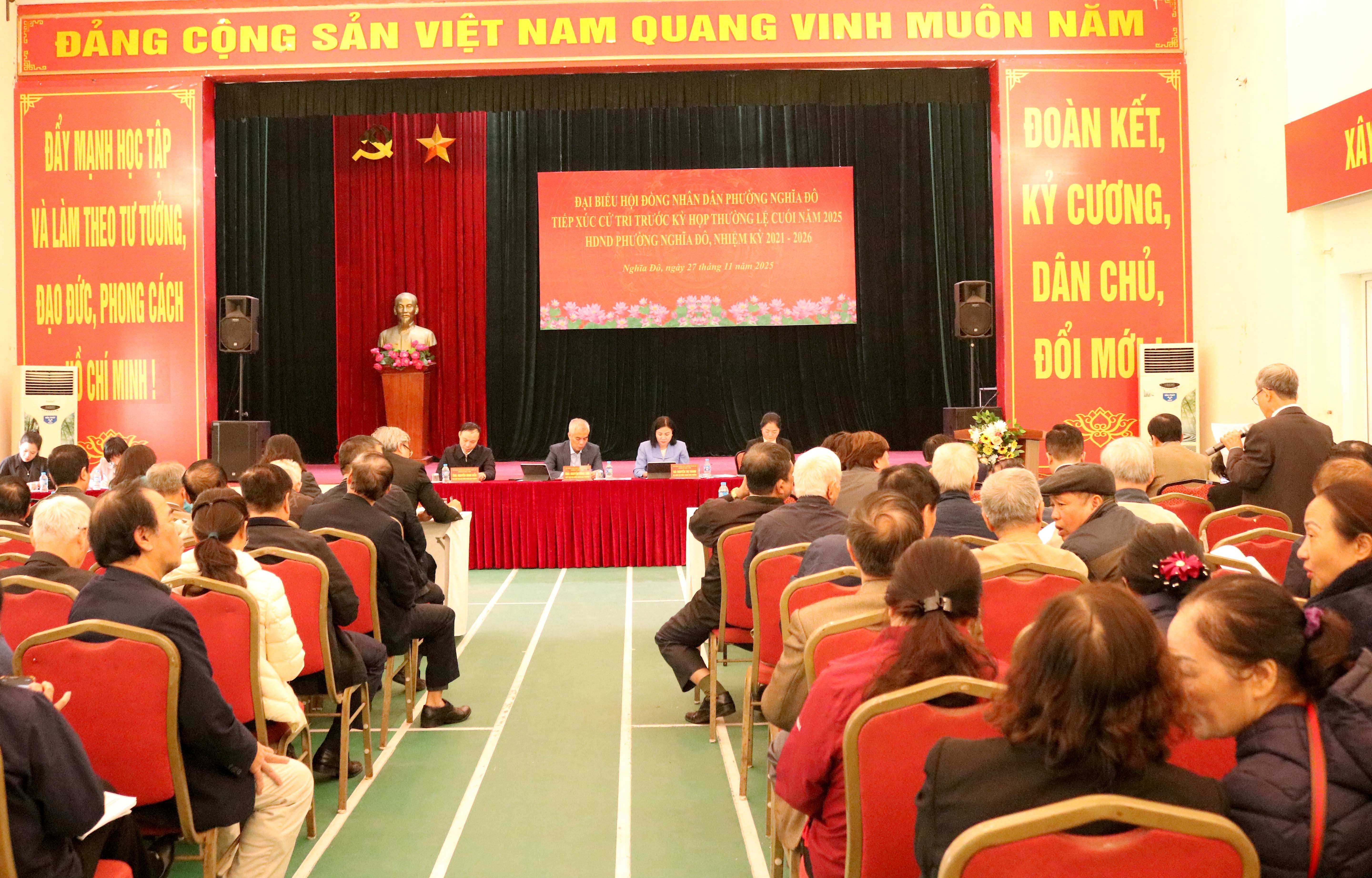 Lắng nghe, đối thoại, tháo gỡ vướng mắc từ cơ sở Lắng nghe, đối thoại, tháo gỡ vướng mắc từ cơ sở