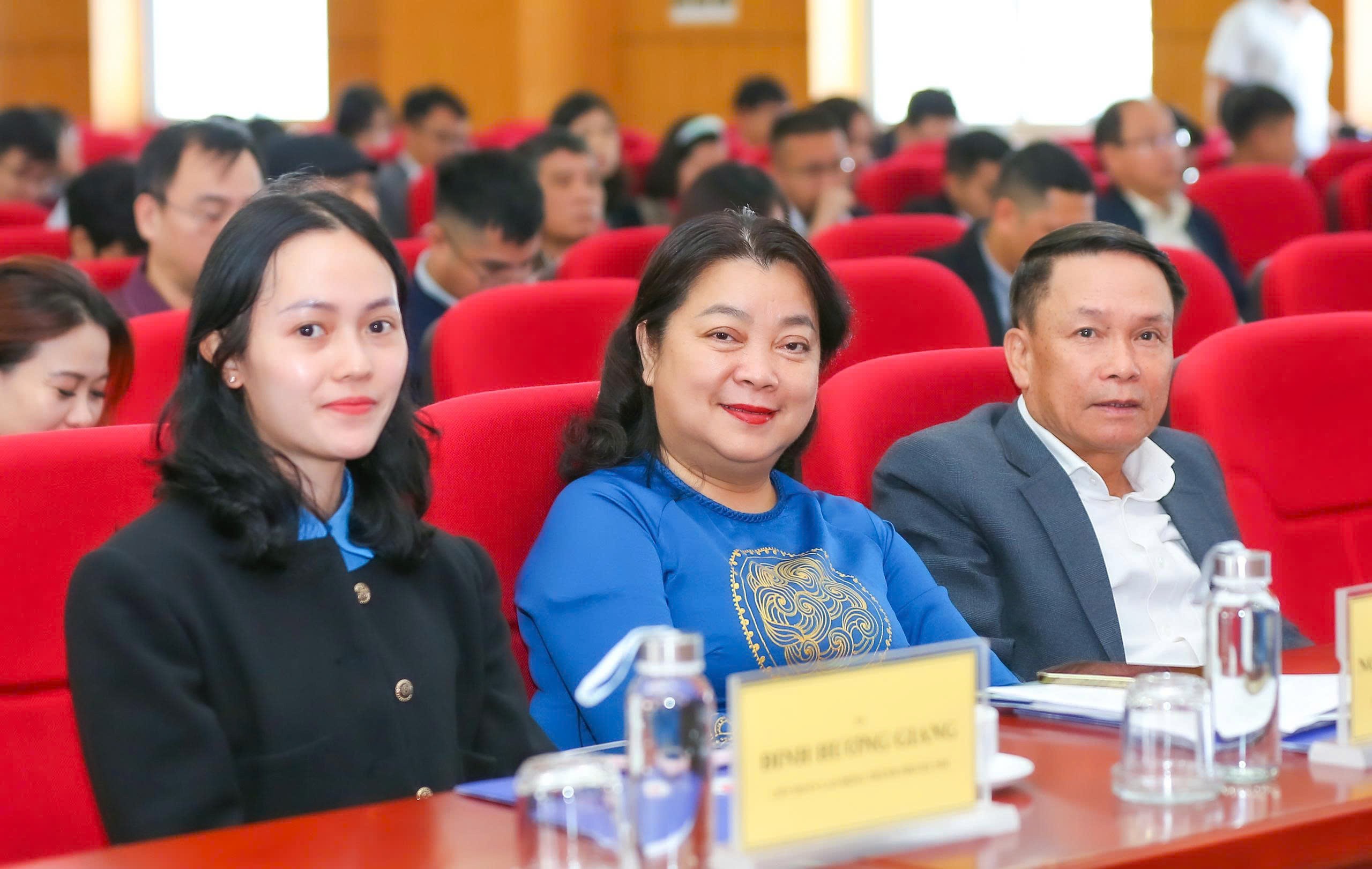 Đại hội Công đoàn Cơ quan Trung ương Hội Nhà báo Việt Nam nhiệm kỳ 2025 - 2030 thành công, tốt đẹp Đại hội Công đoàn Cơ quan Trung ương Hội Nhà báo Việt Nam nhiệm kỳ 2025 - 2030 thành công, tốt đẹp