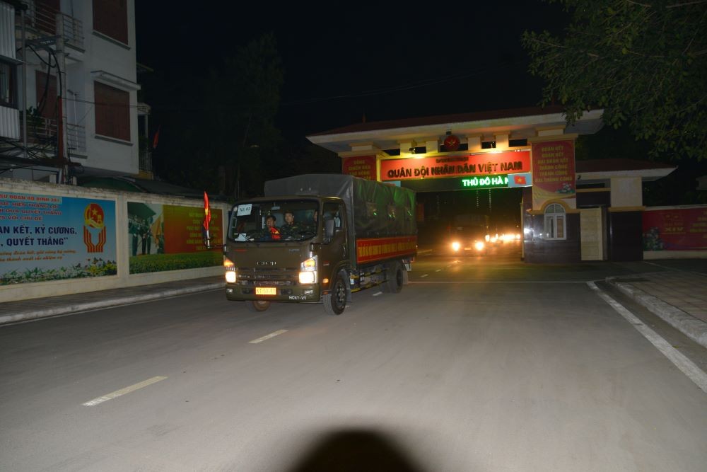 Đoàn xe Bộ Tư lệnh Thủ đô Hà Nội: Hoàn thành 600 km đầu tiên trong hành trình tới Gia Lai Đoàn xe Bộ Tư lệnh Thủ đô Hà Nội: Hoàn thành 600 km đầu tiên trong hành trình tới Gia Lai