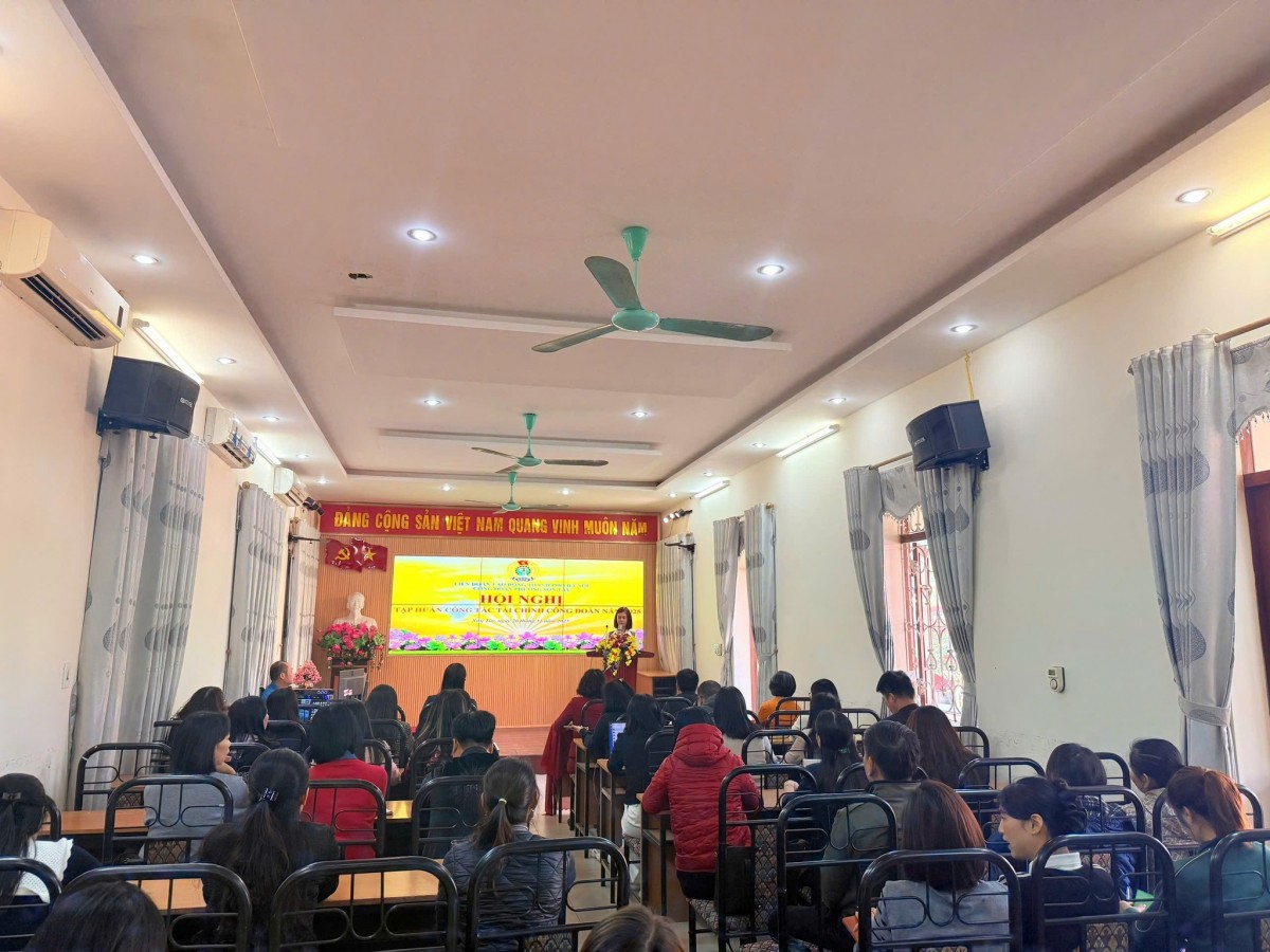 Phường Sơn Tây tổ chức tập huấn nghiệp vụ tài chính Công đoàn năm 2025 Phường Sơn Tây tổ chức tập huấn nghiệp vụ tài chính Công đoàn năm 2025