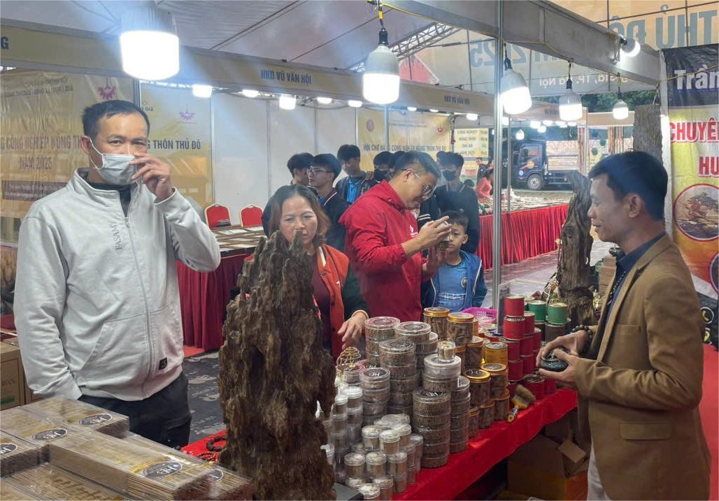 Cầu nối đưa sản phẩm làng nghề tới khách hàng toàn quốc Cầu nối đưa sản phẩm làng nghề tới khách hàng toàn quốc