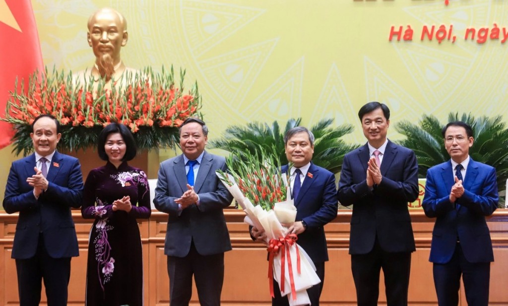 Đồng chí Vũ Đại Thắng được bầu giữ chức vụ Chủ tịch UBND thành phố Hà Nội