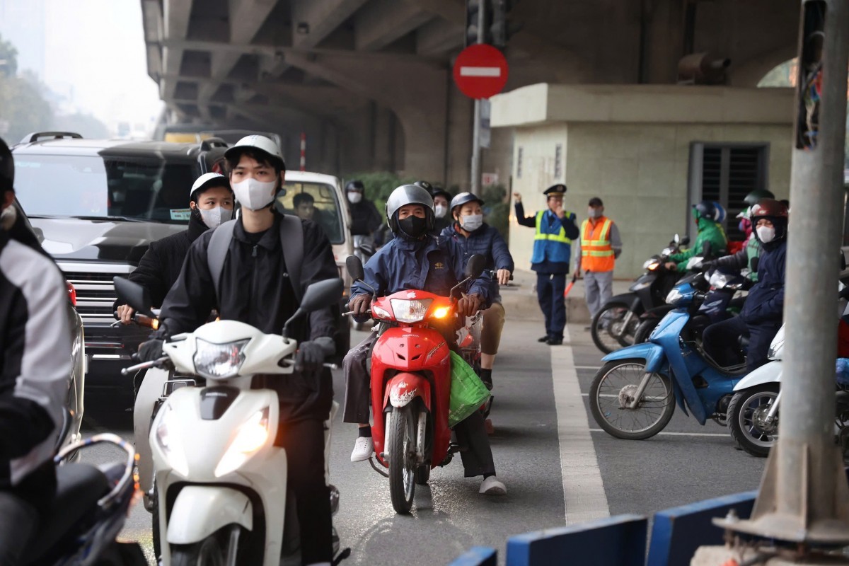 Gỡ ùn tắc nhờ rà soát bất cập tổ chức giao thông Gỡ ùn tắc nhờ rà soát bất cập tổ chức giao thông