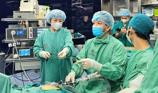 Người bác sĩ có “đôi bàn tay vàng” nâng tầm y học Việt