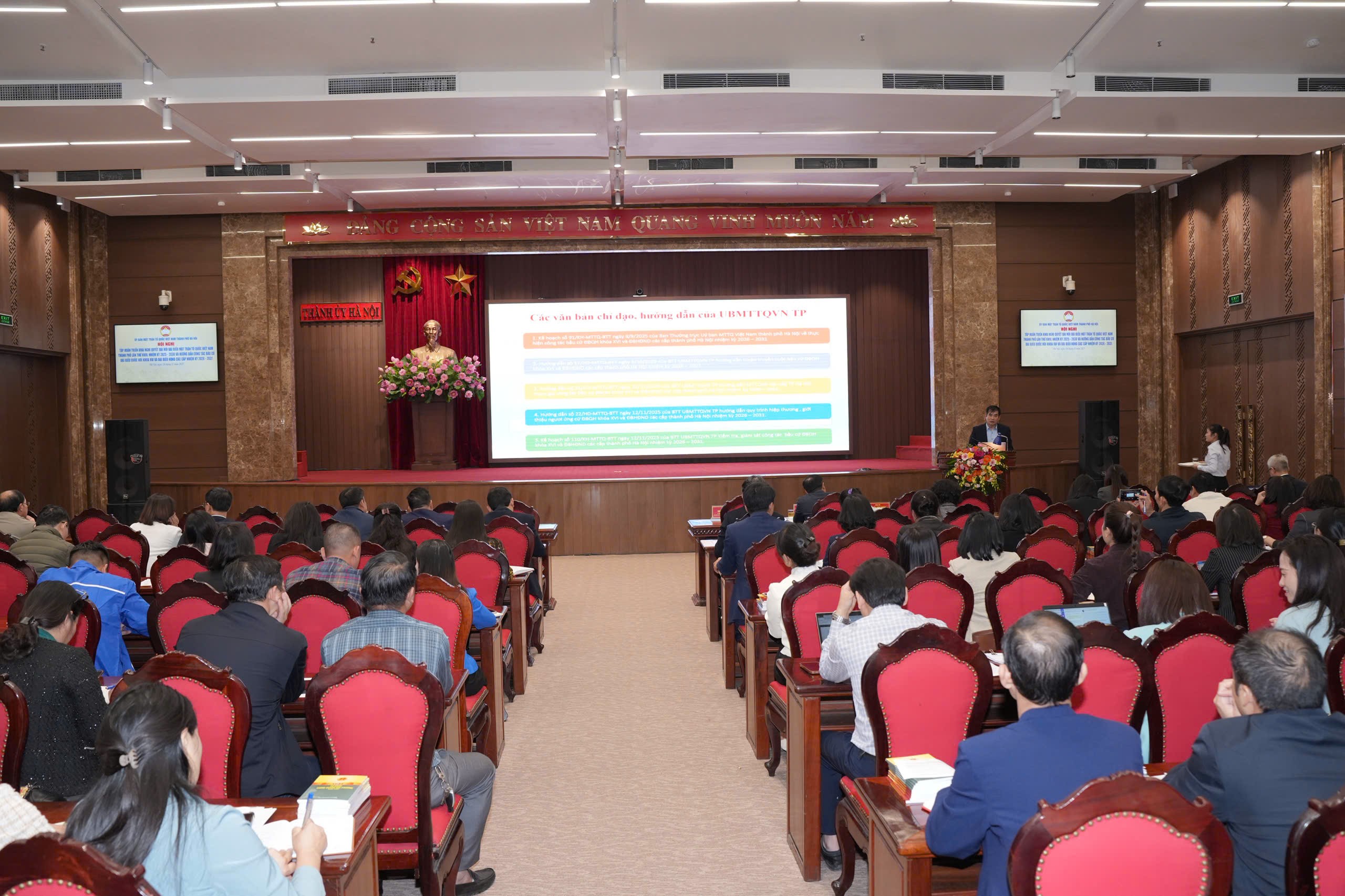 Hà Nội: Tập huấn công tác bầu cử đại biểu Quốc hội và Hội đồng nhân dân các cấp cho cán bộ Mặt trận Hà Nội: Tập huấn công tác bầu cử đại biểu Quốc hội và Hội đồng nhân dân các cấp cho cán bộ Mặt trận