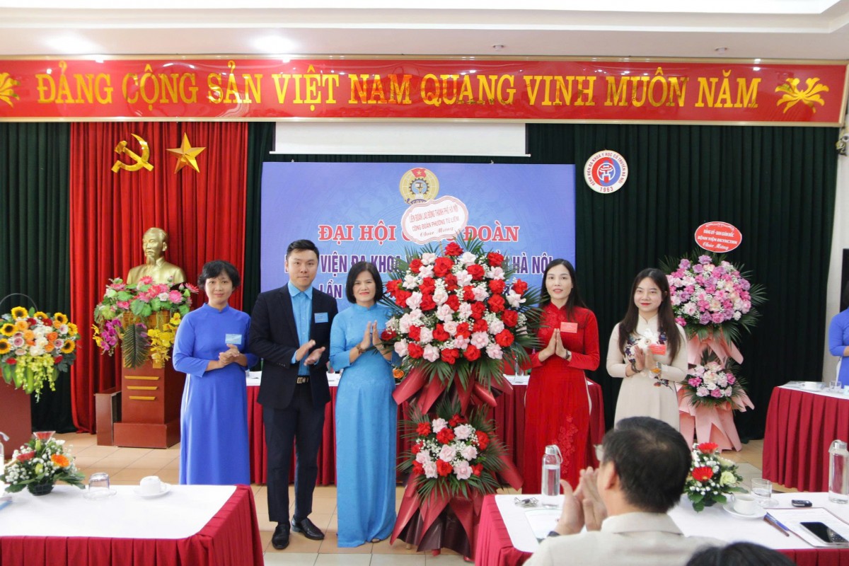 Xây dựng tổ chức Công đoàn vững mạnh, đồng hành cùng sự phát triển của bệnh viện Xây dựng tổ chức Công đoàn vững mạnh, đồng hành cùng sự phát triển của bệnh viện