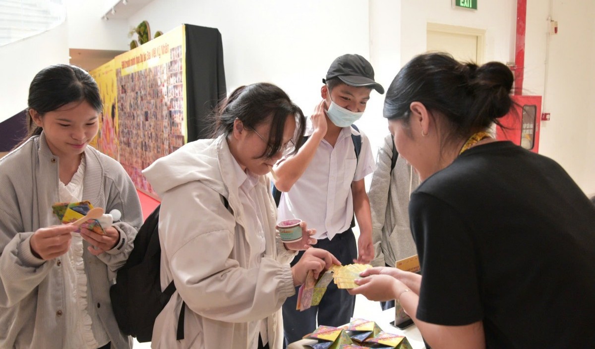 Sôi động “Khai Hoa Huyền Ấn”: Giới trẻ TP.HCM khám phá lịch sử Việt bằng tương tác và công nghệ