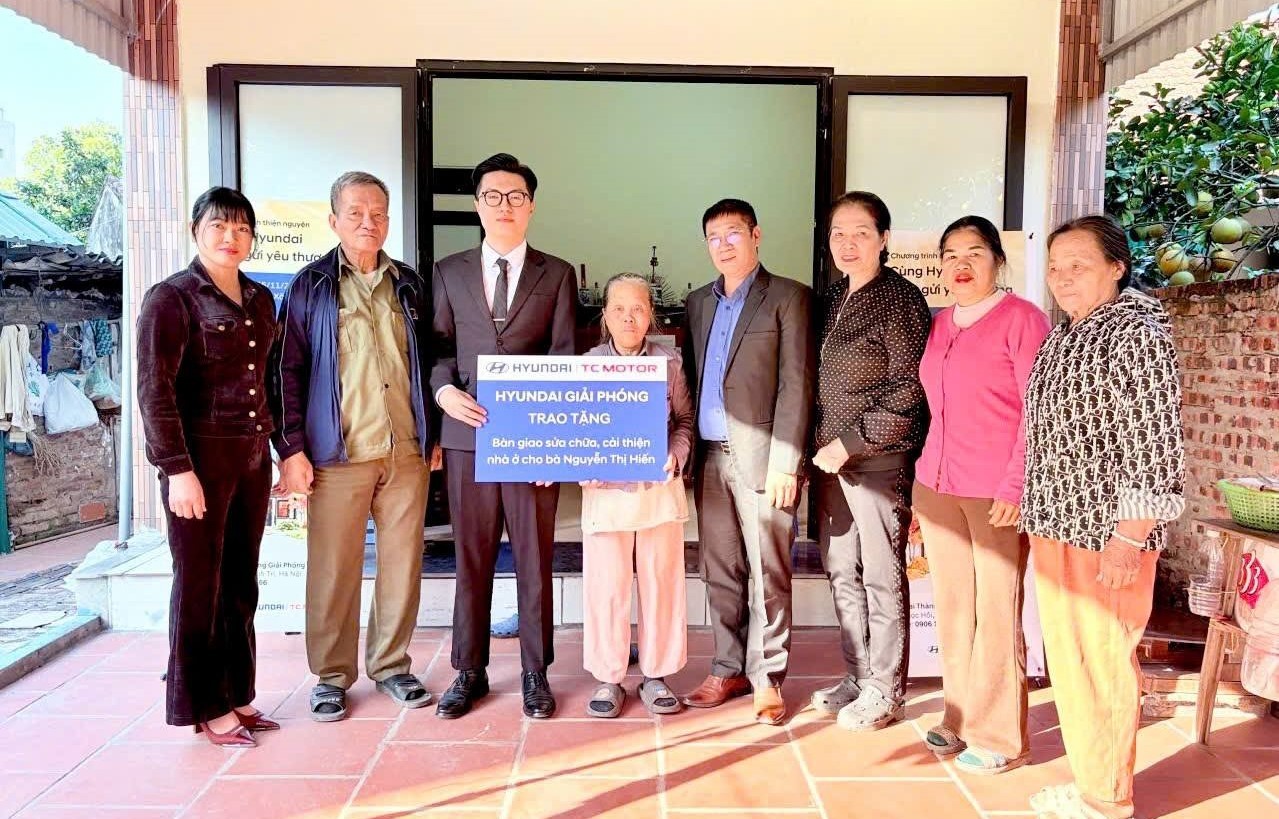 Xã Nam Phù bàn giao nhà