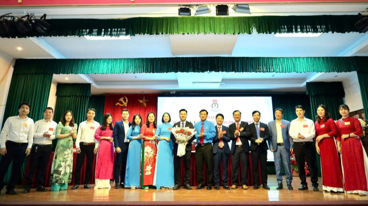 Công đoàn Bệnh viện Đa khoa Vân Đình: Đổi mới, đoàn kết, chăm lo tốt quyền lợi người lao động