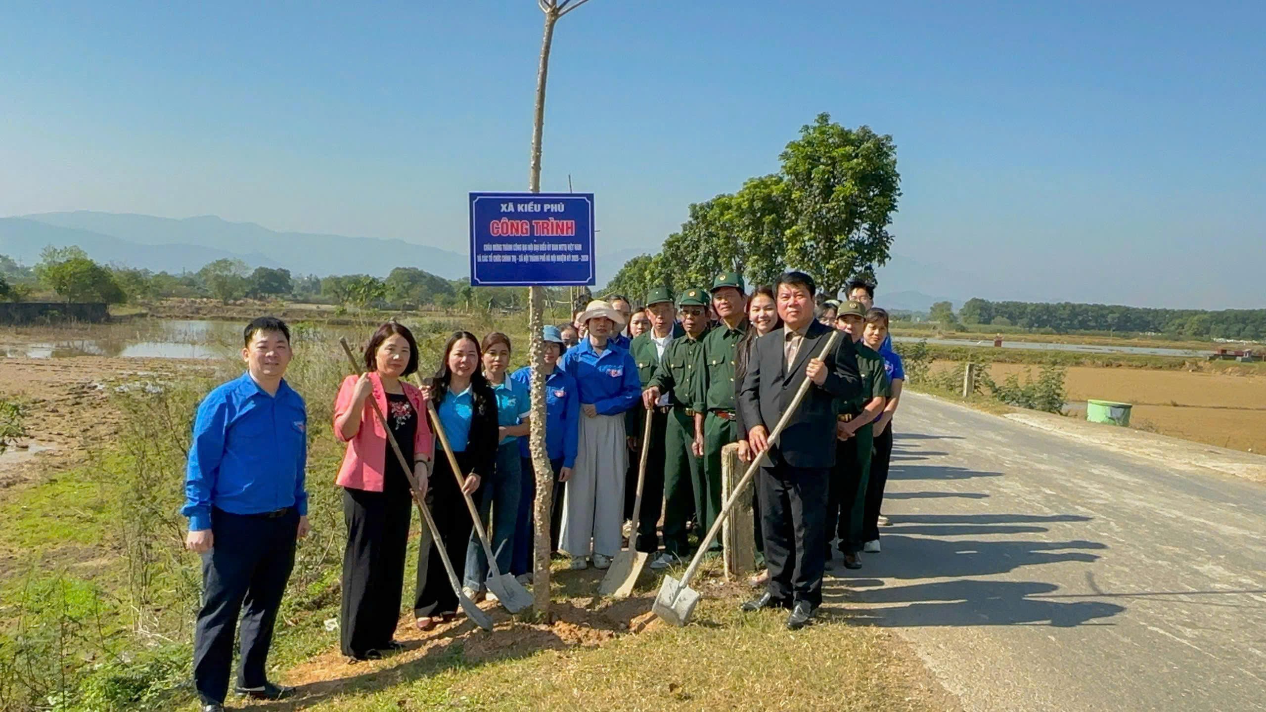 Kiều Phú: Trồng mới 4.000 cây xanh trên tuyến đê bao sông Tích Kiều Phú: Trồng mới 4.000 cây xanh trên tuyến đê bao sông Tích