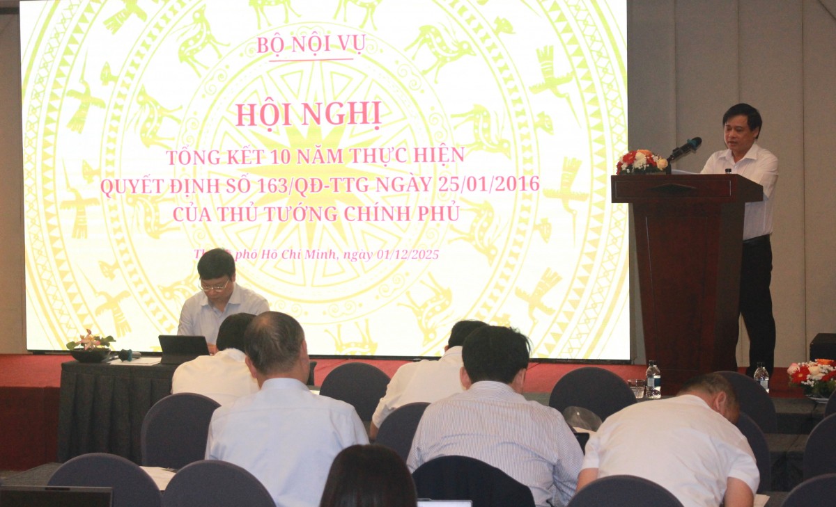 Tập Trung Đào Tạo, Bồi Dưỡng Chuyên Môn Nghiệp Vụ Cán Bộ, Công Chức Cấp Xã