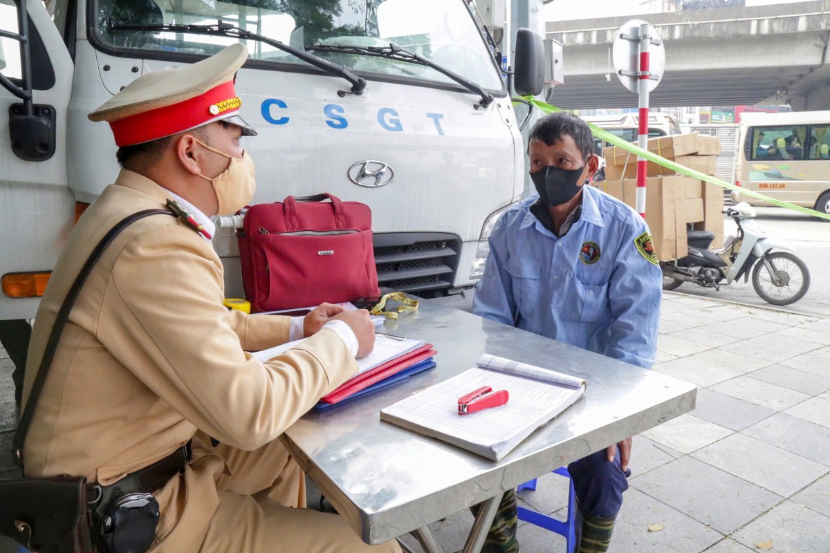 Hà Nội quyết liệt xử lý xe ba, bốn bánh tự chế, xe chở hàng cồng kềnh