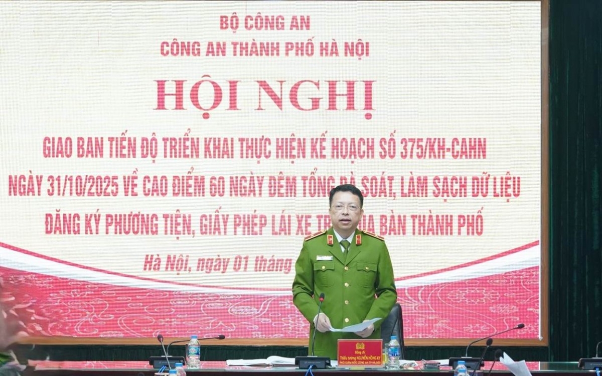 Đẩy mạnh cao điểm 60 ngày đêm làm sạch dữ liệu phương tiện và giấy phép lái xe