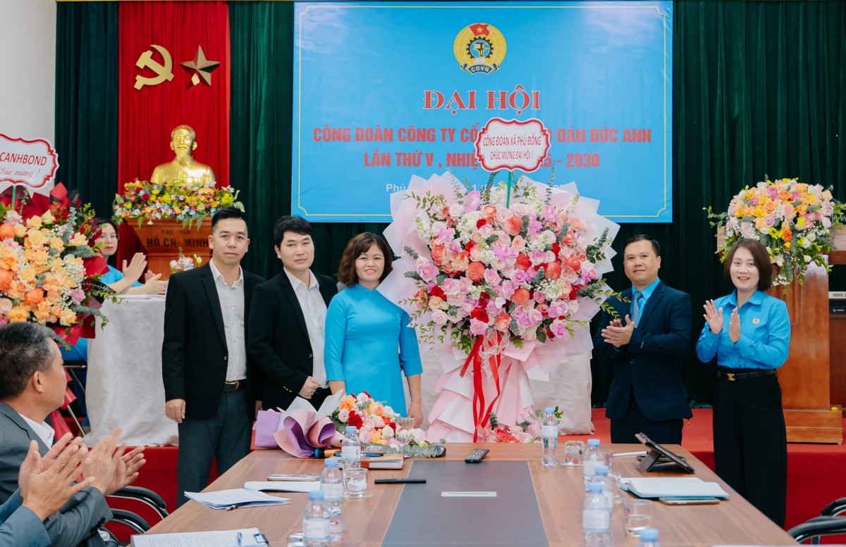 Đại hội Công đoàn Công ty cổ phần Keo dán Đức Anh thành công tốt đẹp Đại hội Công đoàn Công ty cổ phần Keo dán Đức Anh thành công tốt đẹp