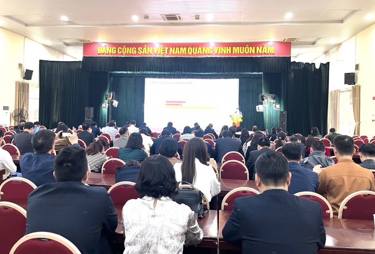 Ủy ban MTTQ Việt Nam thành phố Hà Nội tổ chức thông tin chuyên đề định kỳ Ủy ban MTTQ Việt Nam thành phố Hà Nội tổ chức thông tin chuyên đề định kỳ