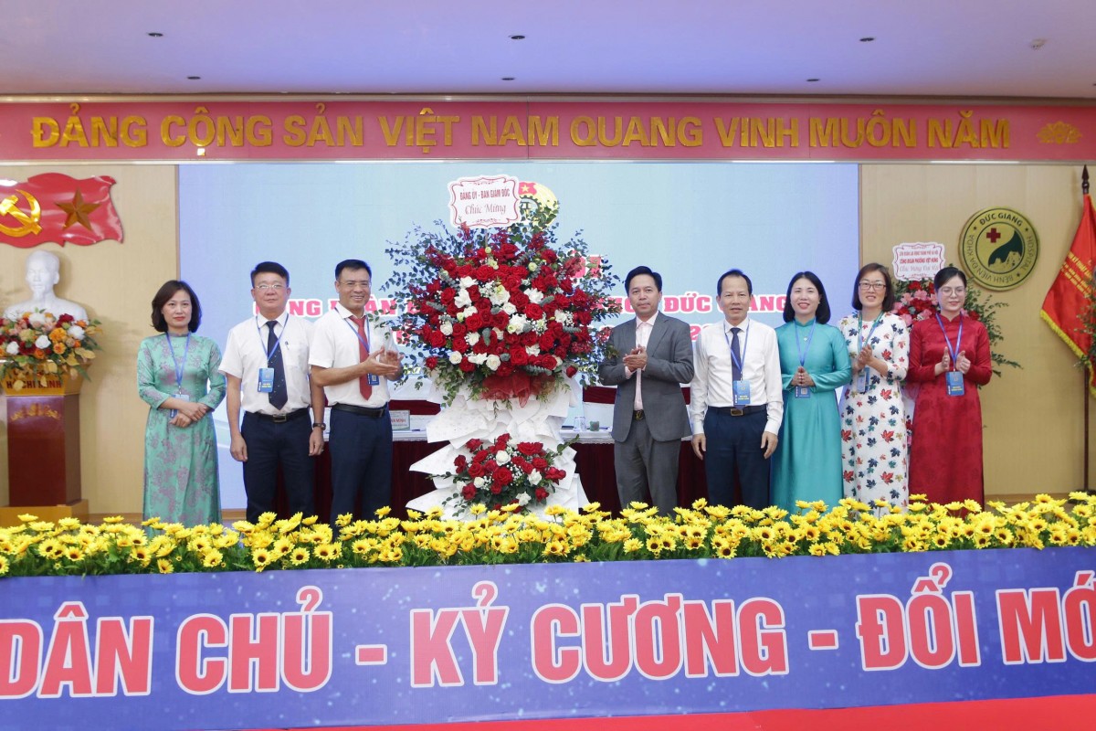 Công đoàn Bệnh viện Đa khoa Đức Giang: Gắn kết - Đổi mới - Đồng hành nâng cao chất lượng chăm sóc sức khỏe nhân dân