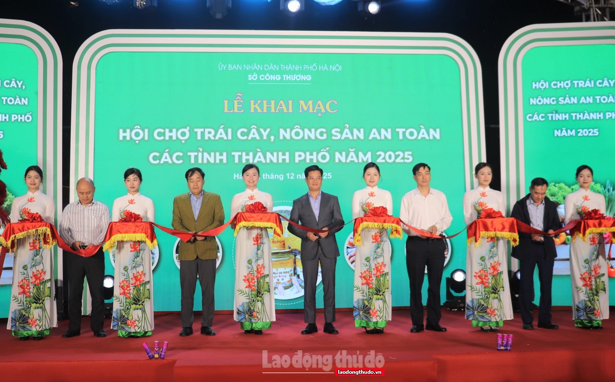 Hà Nội: Khai mạc Hội chợ trái cây, nông sản an toàn các tỉnh, thành phố năm 2025