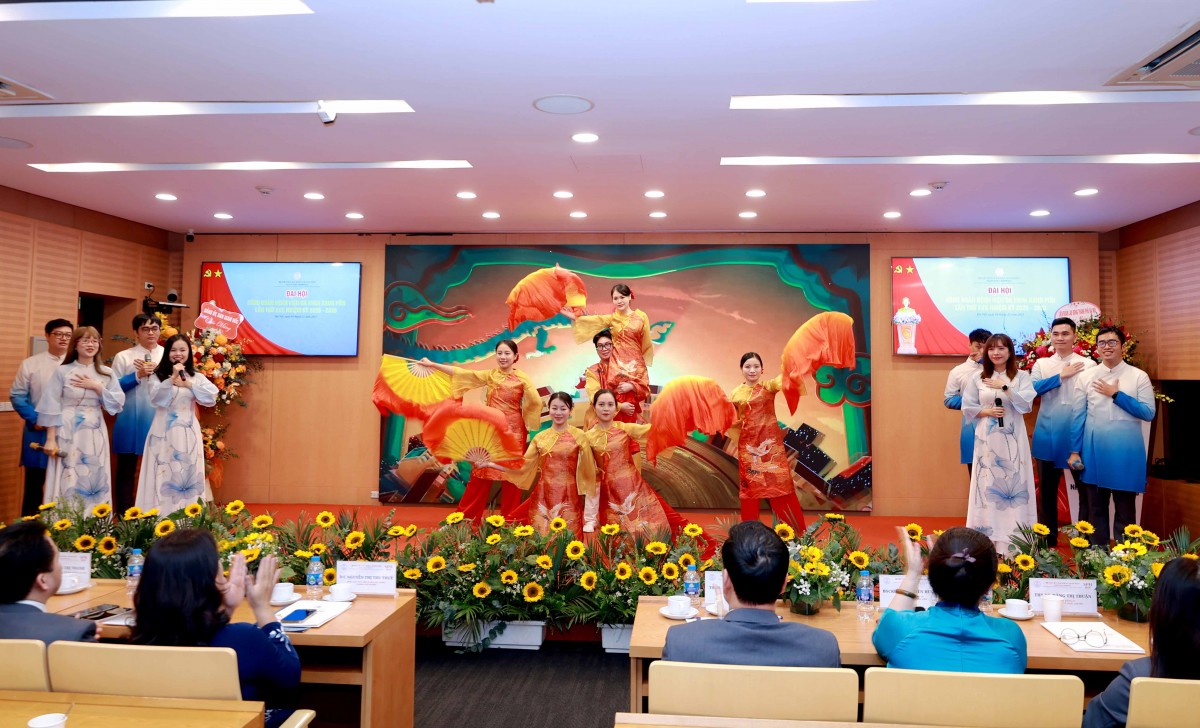 TRỰC TUYẾN: Đại hội Công đoàn Bệnh viện Đa khoa Xanh Pôn lần thứ XXV, nhiệm kỳ 2025 - 2030