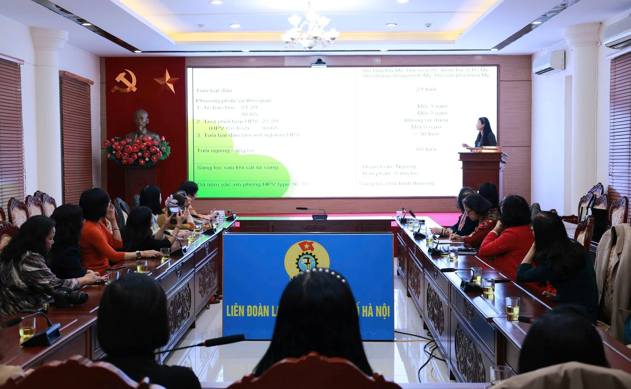 Lan tỏa tri thức, chăm lo sức khỏe phụ nữ trong thời đại mới