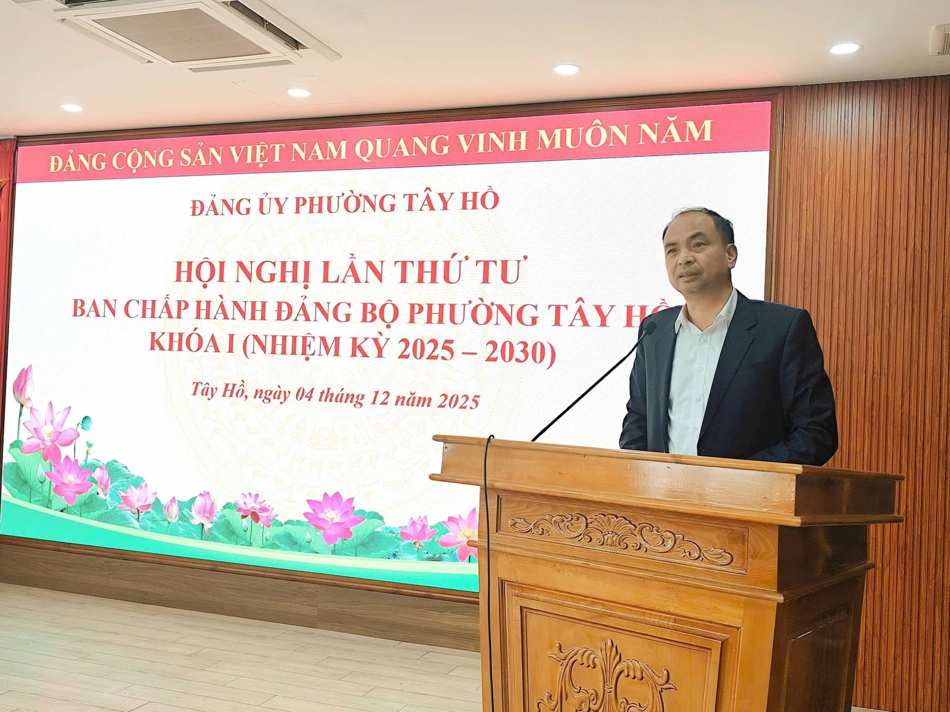 Đảng bộ phường Tây Hồ họp Hội nghị lần thứ IV: Triển khai nhiệm vụ trọng tâm năm 2026