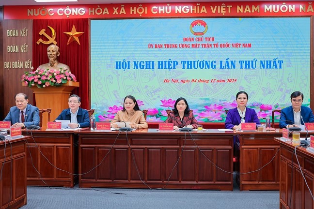 Thống nhất dự kiến 217 người được giới thiệu ứng cử đại biểu Quốc hội khóa XVI Thống nhất dự kiến 217 người được giới thiệu ứng cử đại biểu Quốc hội khóa XVI