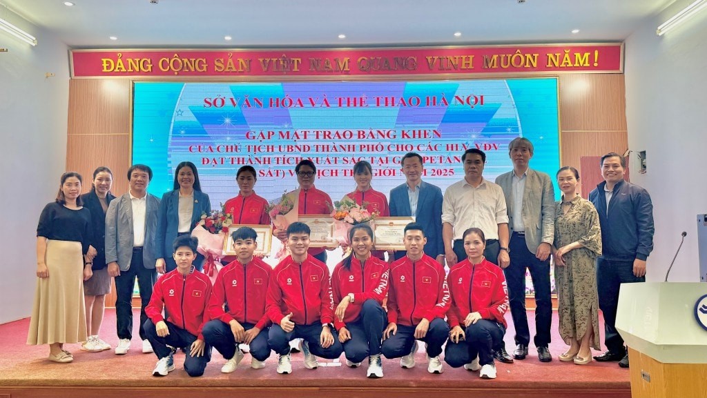 Hà Nội: Khen thưởng HLV, VĐV xuất sắc tại giải Bi sắt vô địch thế giới năm 2025 Hà Nội: Khen thưởng HLV, VĐV xuất sắc tại giải Bi sắt vô địch thế giới năm 2025