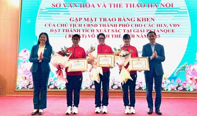 Hà Nội: Khen thưởng HLV, VĐV xuất sắc tại giải Bi sắt vô địch thế giới năm 2025