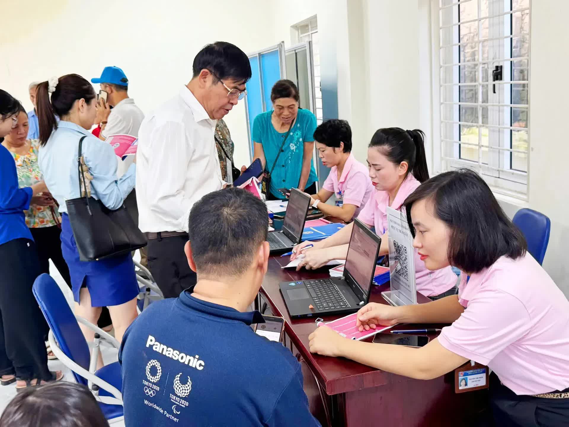 Hướng tới xây dựng cộng đồng số không ai bị bỏ lại phía sau