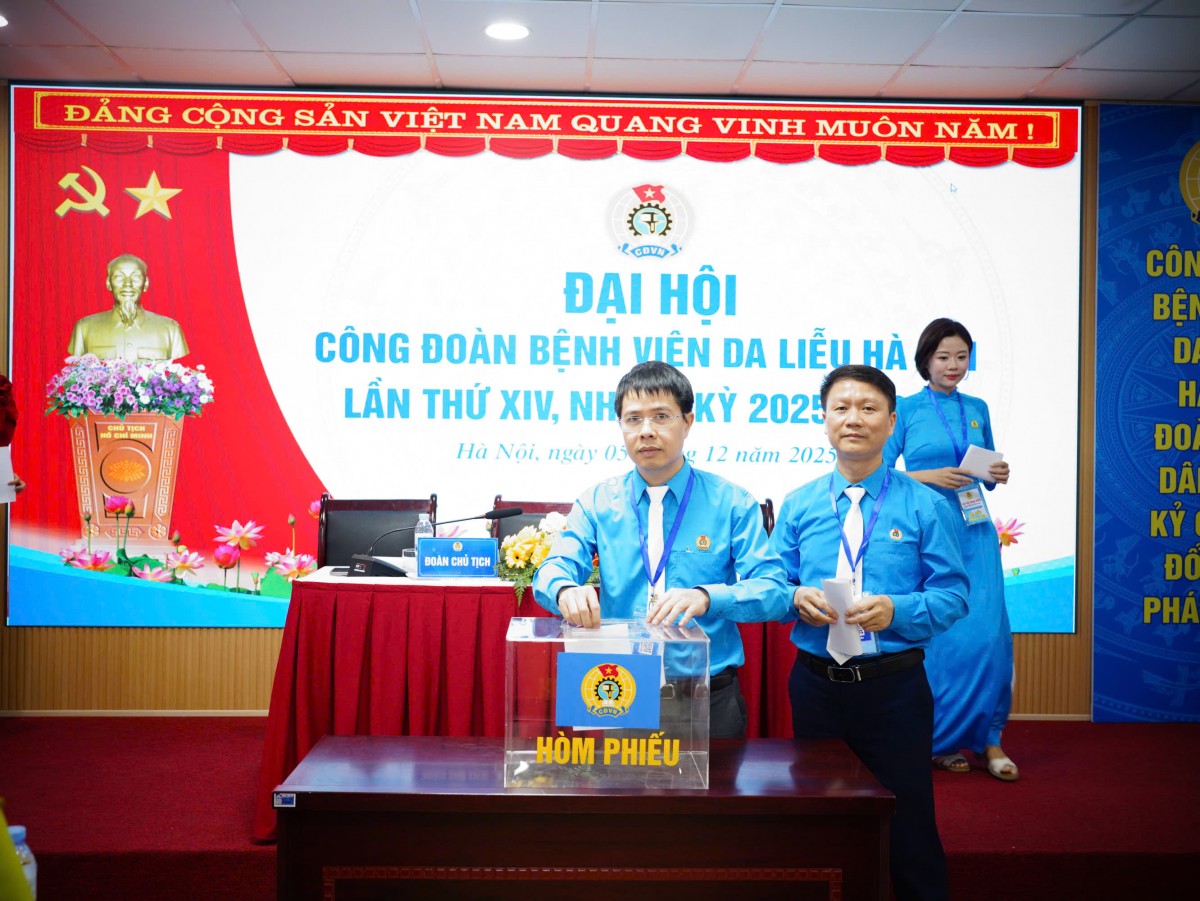 Đoàn kết - Dân chủ - Kỷ cương - Đổi mới - Phát triển Đoàn kết - Dân chủ - Kỷ cương - Đổi mới - Phát triển