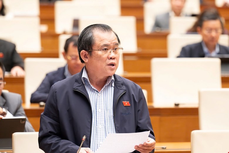 Chủ tịch Ủy ban nhân dân cấp xã trực tiếp tiếp công dân ít nhất 2 ngày/tháng Chủ tịch Ủy ban nhân dân cấp xã trực tiếp tiếp công dân ít nhất 2 ngày/tháng