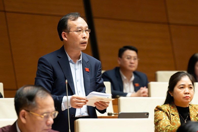 Chủ tịch Ủy ban nhân dân cấp xã trực tiếp tiếp công dân ít nhất 2 ngày/tháng Chủ tịch Ủy ban nhân dân cấp xã trực tiếp tiếp công dân ít nhất 2 ngày/tháng