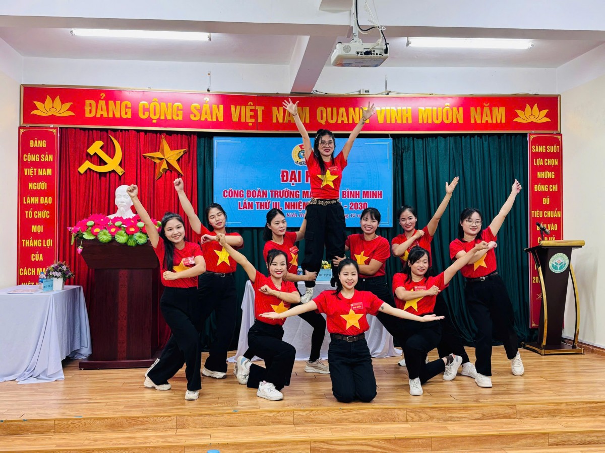 Công đoàn Trường Mầm non Bình Minh tổ chức thành công Đại hội nhiệm kỳ 2025 - 2030 Công đoàn Trường Mầm non Bình Minh tổ chức thành công Đại hội nhiệm kỳ 2025 - 2030