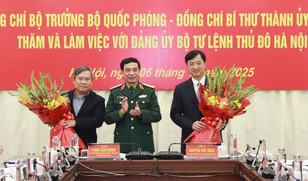 Đồng chí Nguyễn Duy Ngọc giữ chức Bí thư Đảng ủy Bộ Tư lệnh Thủ đô Hà Nội