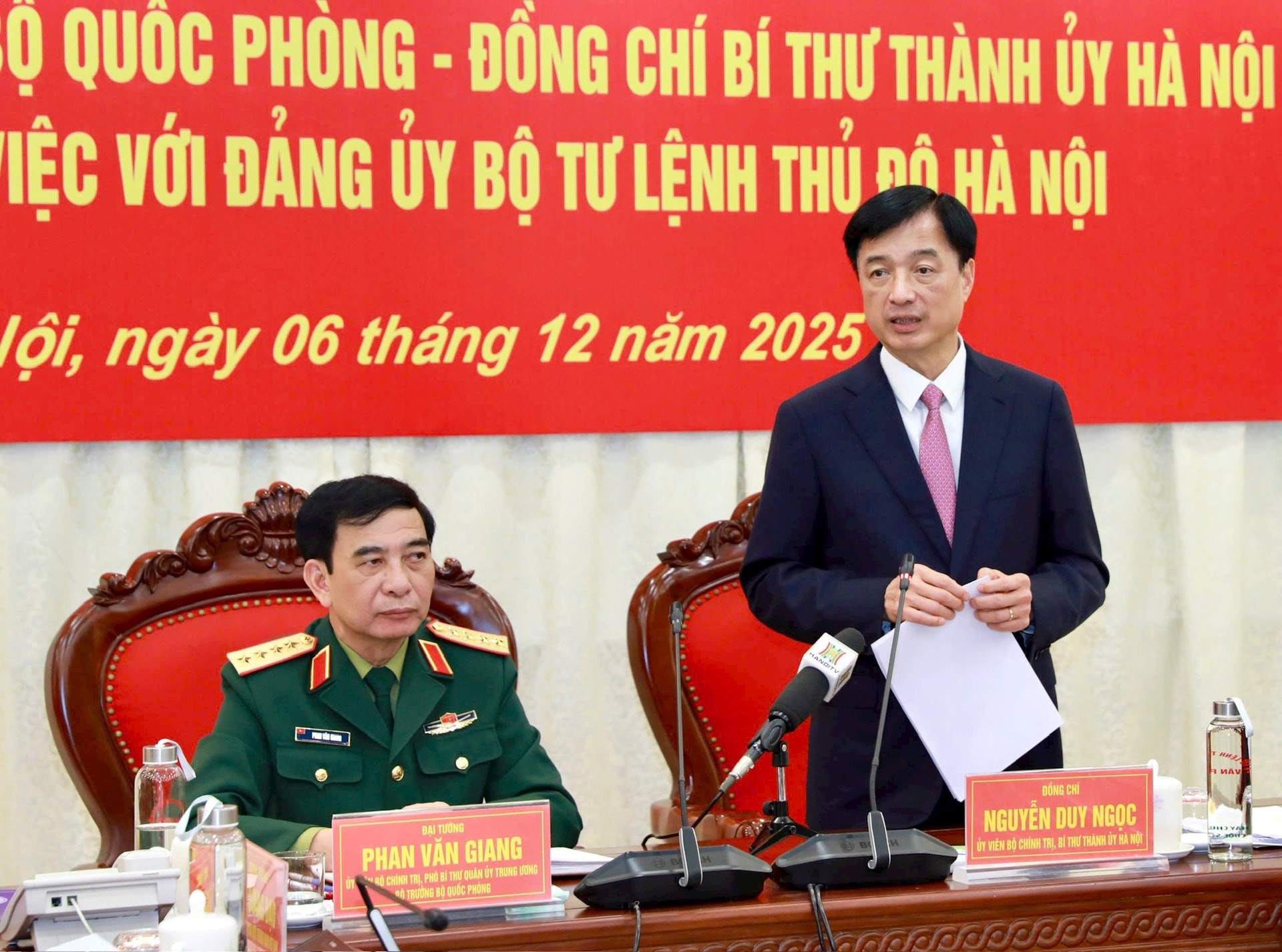 Đồng chí Nguyễn Duy Ngọc giữ chức Bí thư Đảng ủy Bộ Tư lệnh Thủ đô Hà Nội Đồng chí Nguyễn Duy Ngọc giữ chức Bí thư Đảng ủy Bộ Tư lệnh Thủ đô Hà Nội