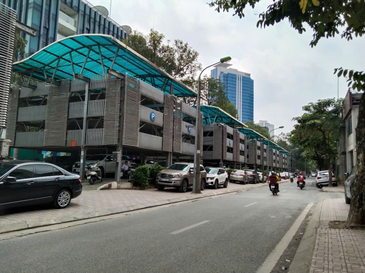 Hà Nội và bài toán giao thông tĩnh: Đã đến lúc cần một bước đột phá Hà Nội và bài toán giao thông tĩnh: Đã đến lúc cần một bước đột phá