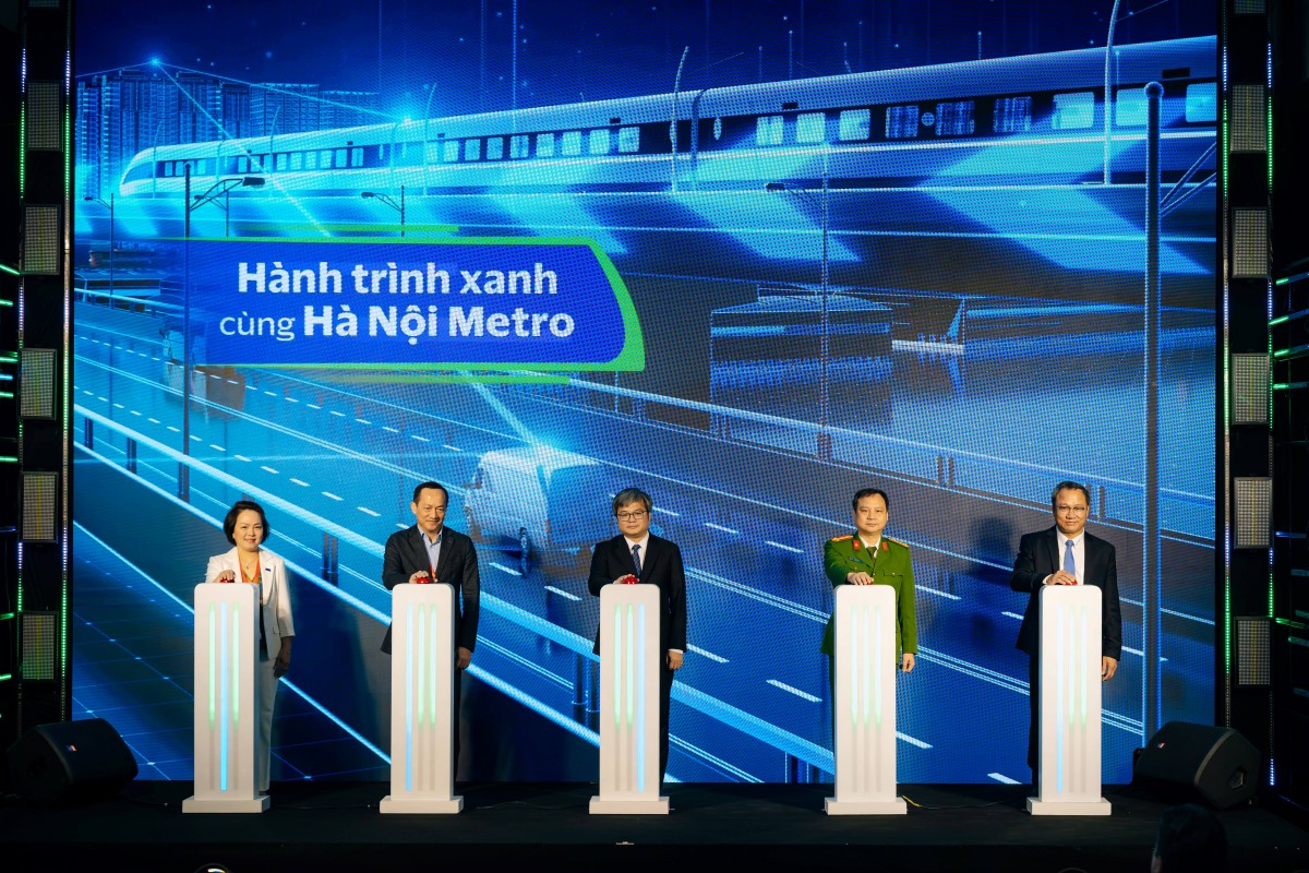 Ra mắt giải pháp thanh toán “chạm để di chuyển” đầu tiên tại Hà Nội trên tuyến Metro 2A Ra mắt giải pháp thanh toán “chạm để di chuyển” đầu tiên tại Hà Nội trên tuyến Metro 2A