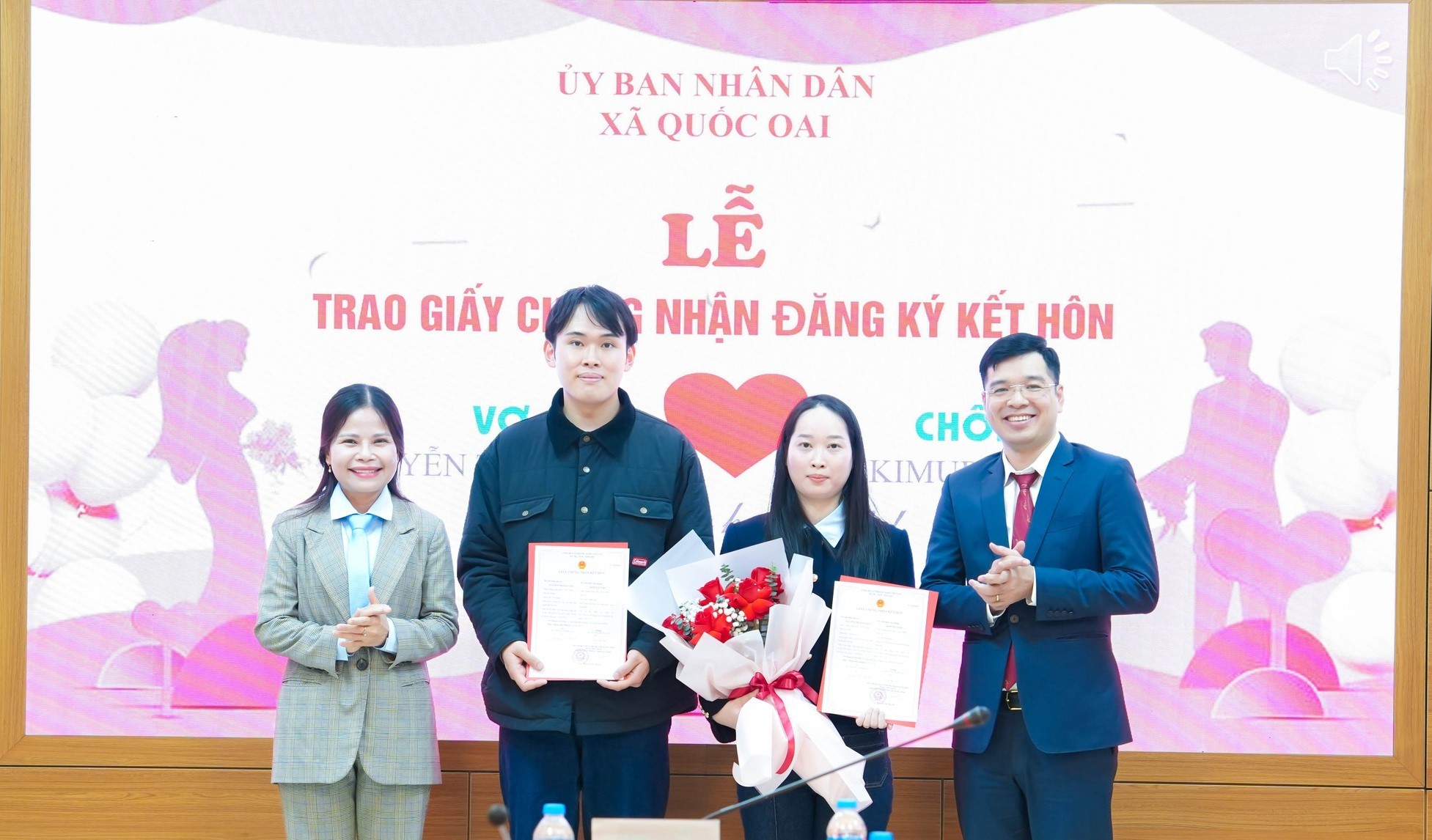 Cấp giấy chứng nhận kết hôn tại xã, phường: Thêm một bước cải cách “vì dân phục vụ” Cấp giấy chứng nhận kết hôn tại xã, phường: Thêm một bước cải cách “vì dân phục vụ”