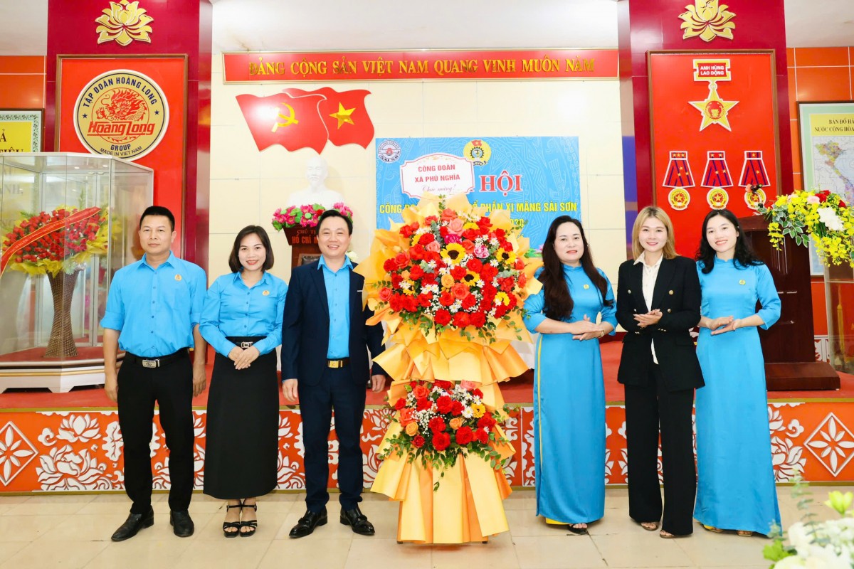 Công đoàn Công ty Cổ phần Xi măng Sài Sơn: Chăm lo thiết thực cho người lao động Công đoàn Công ty Cổ phần Xi măng Sài Sơn: Chăm lo thiết thực cho người lao động