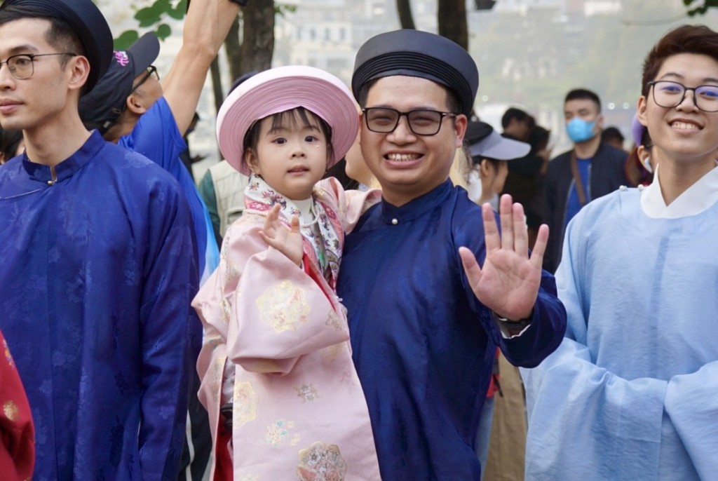 Bách Hoa Hỷ sự: Tái hiện đám cưới truyền thống Việt Nam trong ngày hội Việt Nam hạnh phúc