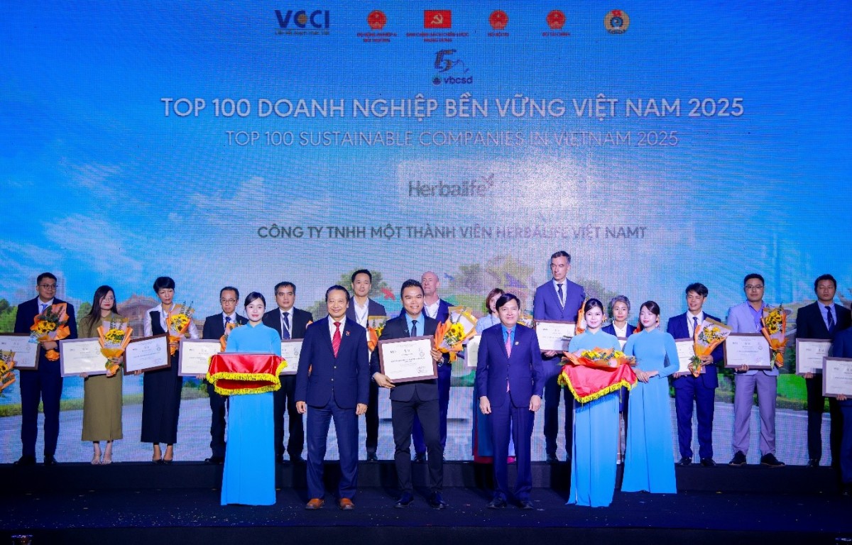 Herbalife Việt Nam được VCCI vinh danh Top 100 Doanh nghiệp bền vững Việt Nam 2025