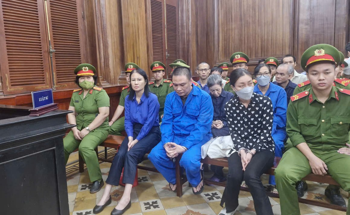 Nguyên lãnh đạo Sở GD&ĐT TP.HCM hầu tòa liên quan đến Công ty AIC