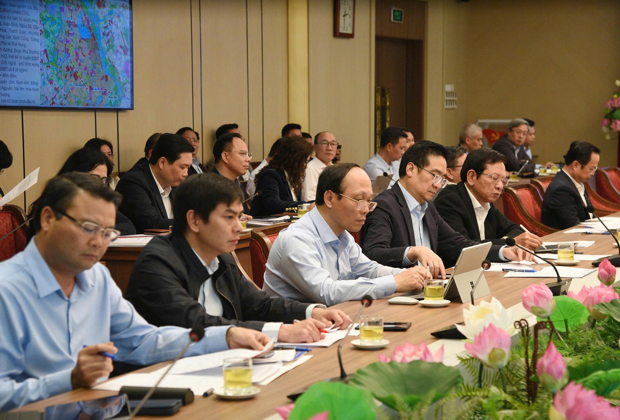 Tập trung tháo gỡ khó khăn trong triển khai dự án tuyến đường Vành đai 2.5 Tập trung tháo gỡ khó khăn trong triển khai dự án tuyến đường Vành đai 2.5