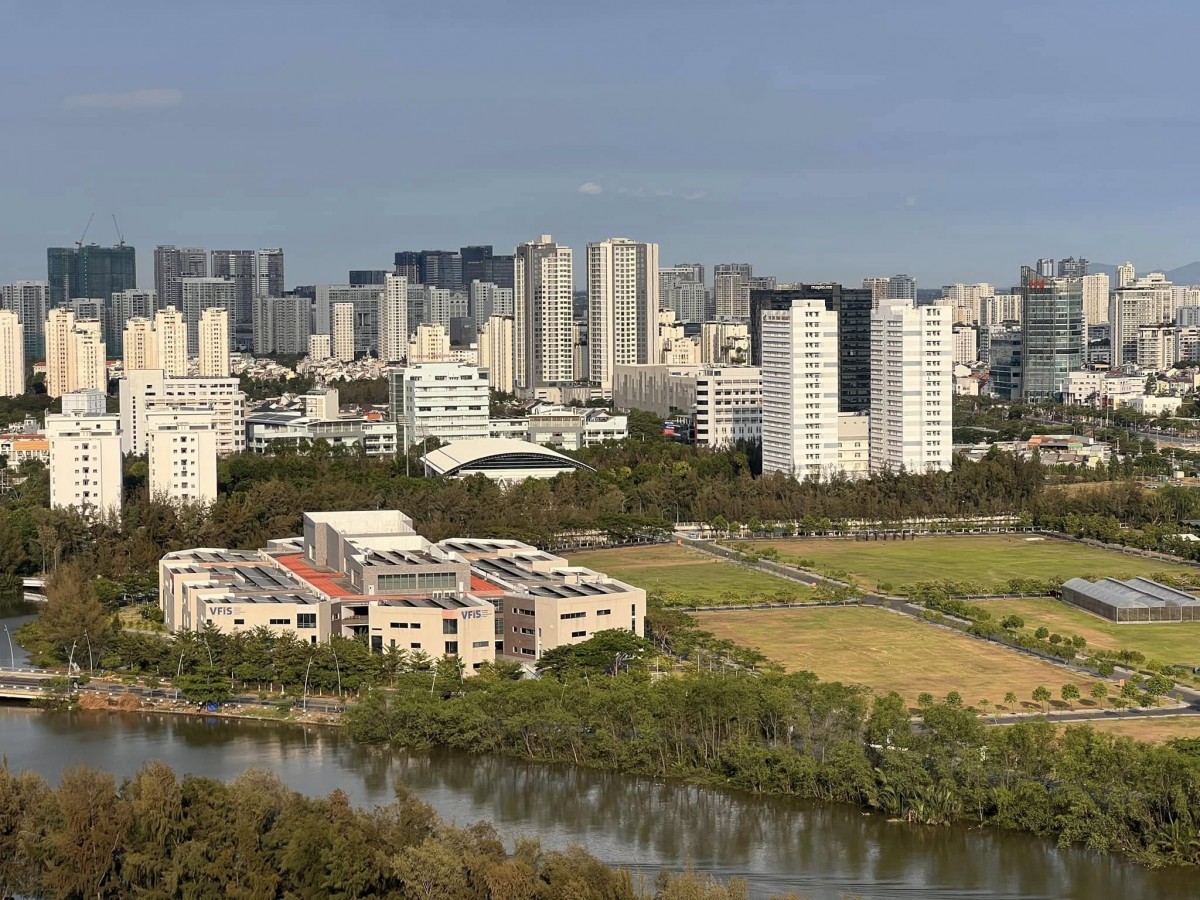 Bộ Chính trị: Xây dựng chương trình tổng thể xử lý ô nhiễm ở các đô thị lớn Bộ Chính trị: Xây dựng chương trình tổng thể xử lý ô nhiễm ở các đô thị lớn