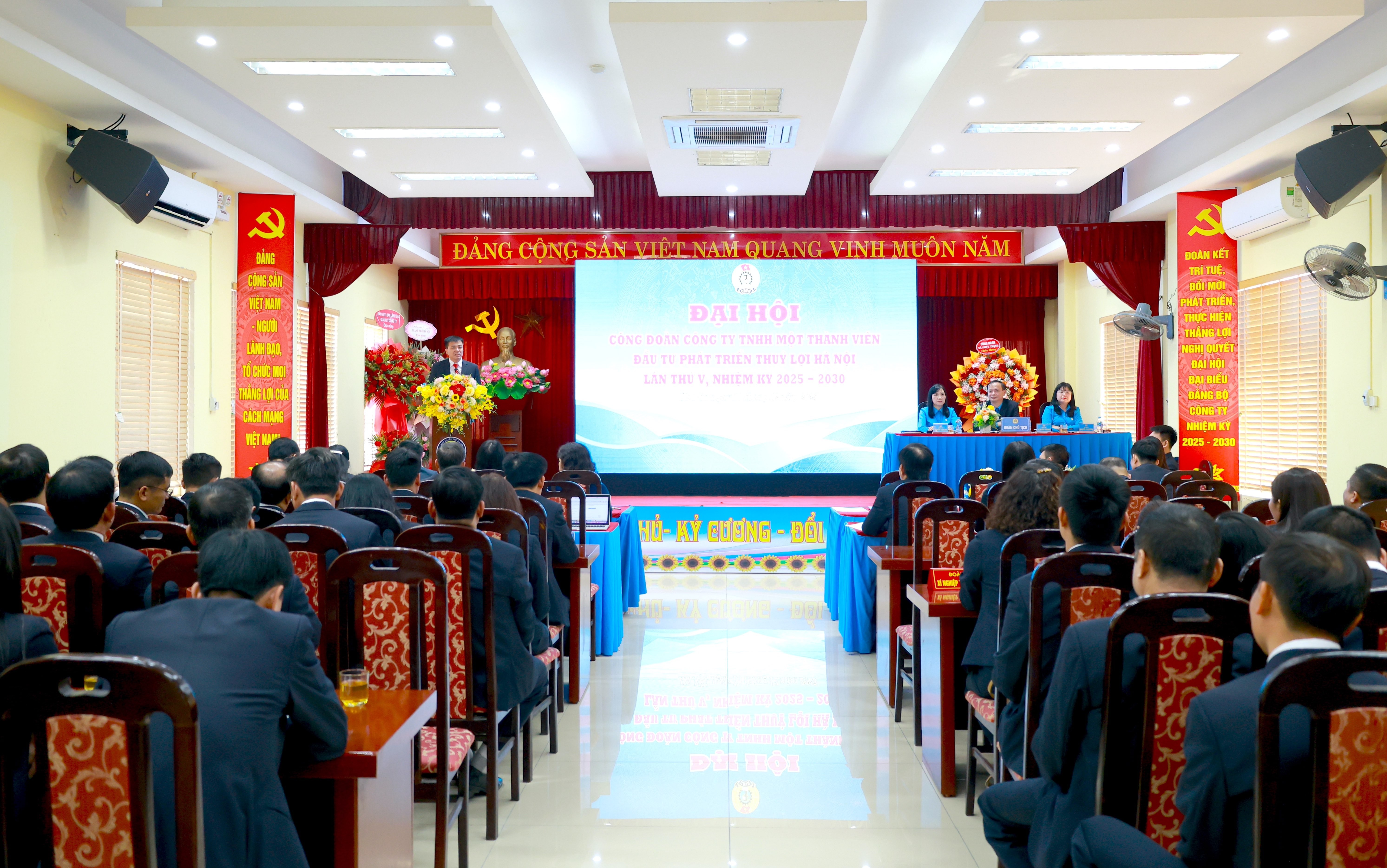 Tổ chức thành công Đại hội Công đoàn Công ty TNHH MTV Đầu tư phát triển Thủy lợi Hà Nội lần thứ V