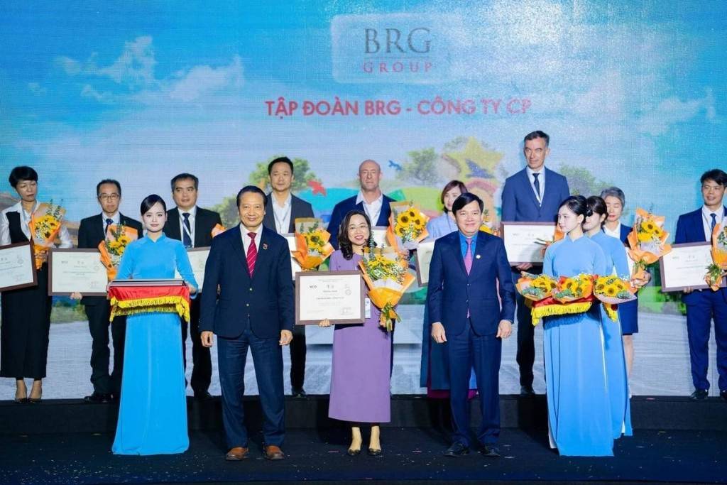 Tập đoàn BRG lần thứ 5 liên tiếp được vinh danh phát triển bền vững