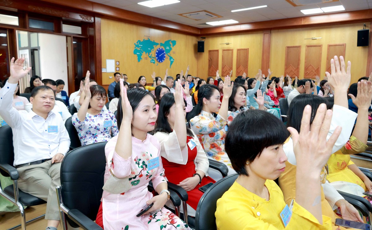 TRỰC TUYẾN: Đại hội Công đoàn Bệnh viện Đa khoa Hà Đông lần thứ XVII, nhiệm kỳ 2025   2030